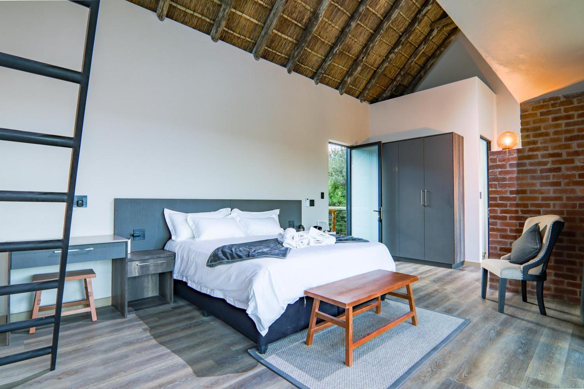 Cliffhanger Lodge Mabula Game Reserve Bagian luar foto