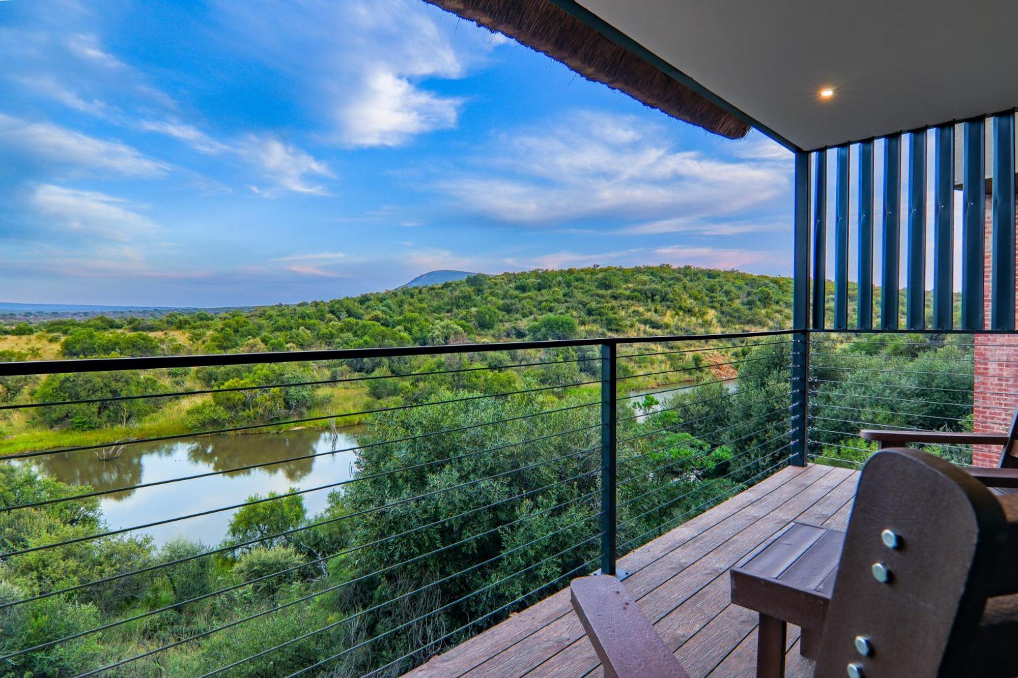Cliffhanger Lodge Mabula Game Reserve Bagian luar foto